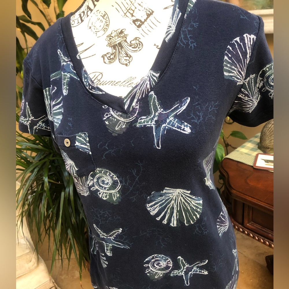 Fresh Produce brand navy tee with starfish. 100% cotton & size medium.